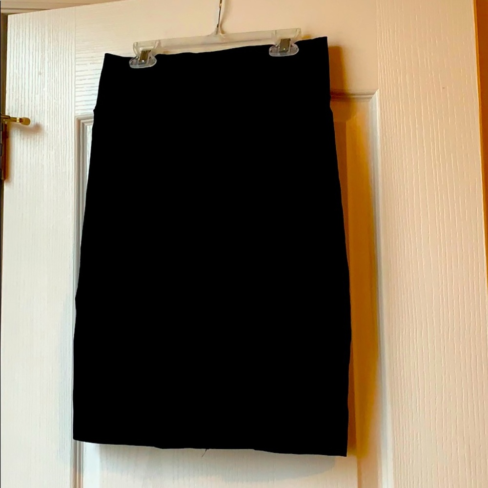 NWOT Black Stretchy Pencil Skirt